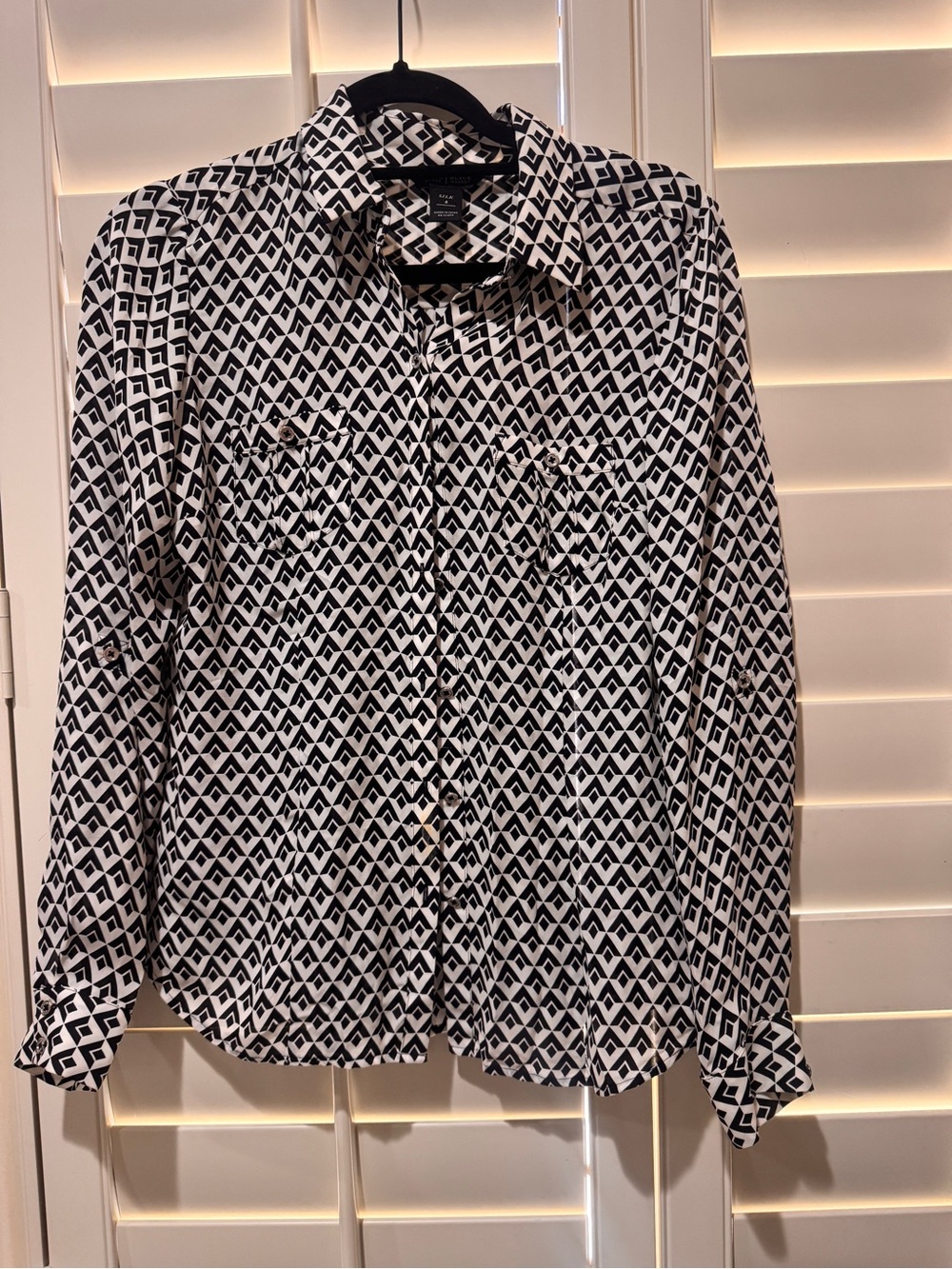 Women’s Black & White Geometric Button-Up Shirt